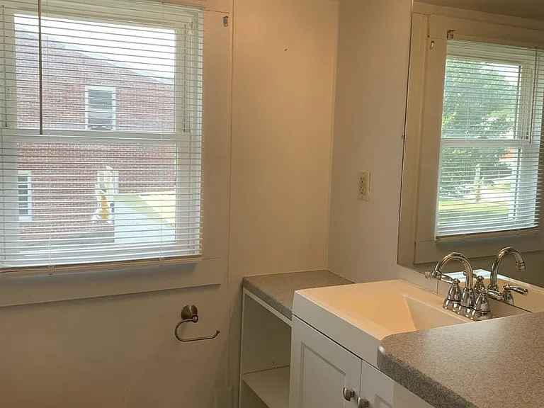 302B Fairmount Ave — Photo 14
