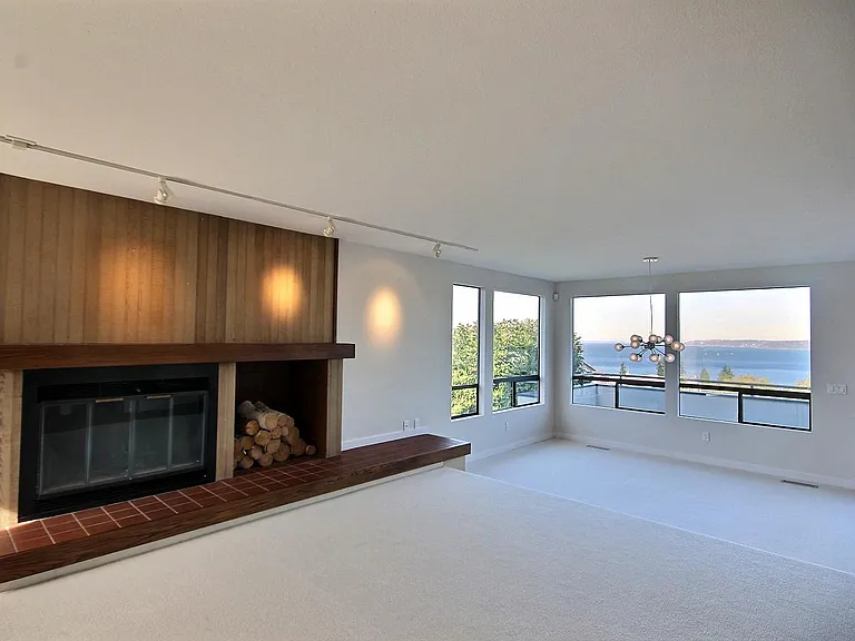 Great room with that view