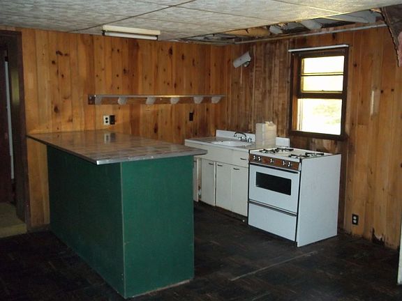 5th image of 10961 S River Ln