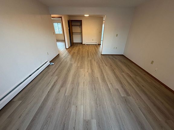 4th image of 2685 Humboldt Rd #13