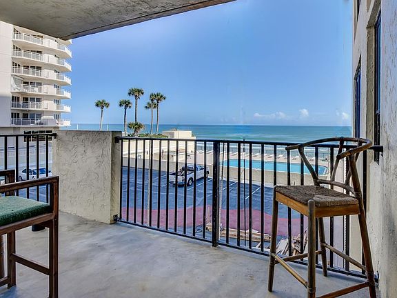 4th image of 2987 S Atlantic Ave APT 205