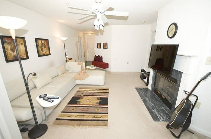 Gorgeous Corner Unit