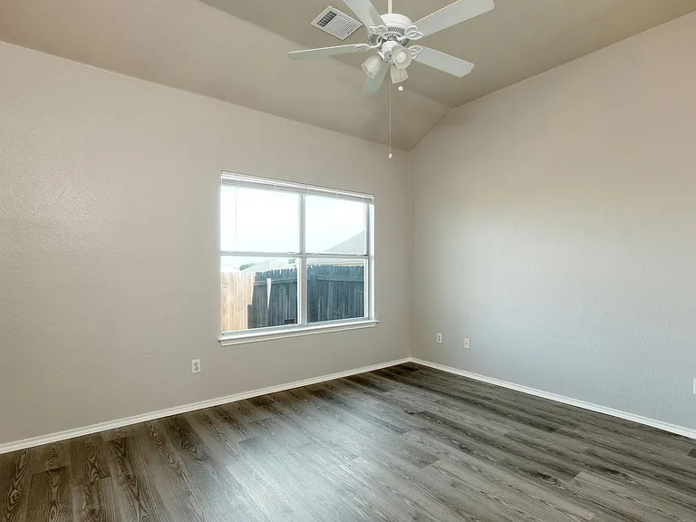 2826 Southampton Way #B — Photo 6