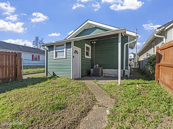 4th image of 2105 Bradley Ave