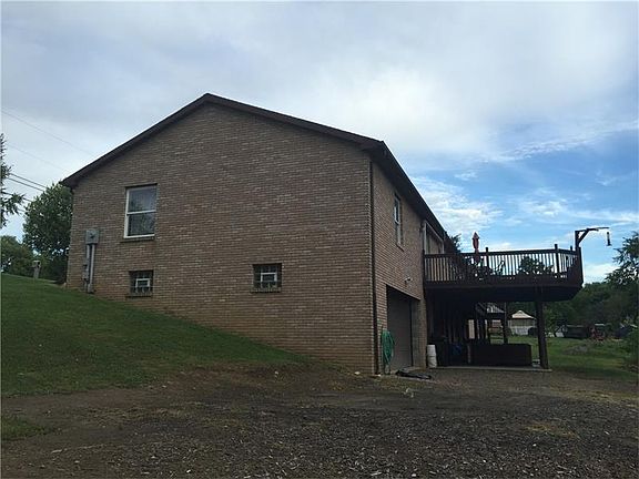 2nd image of 448 Chapel Dr