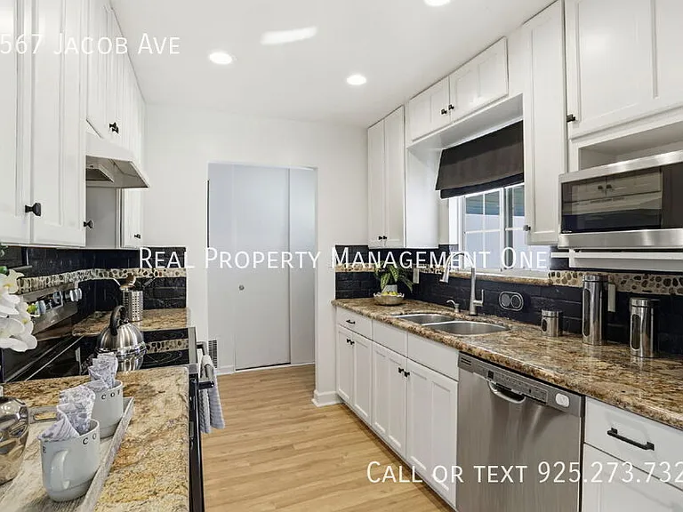 1567 Jacob Ave — Photo 10