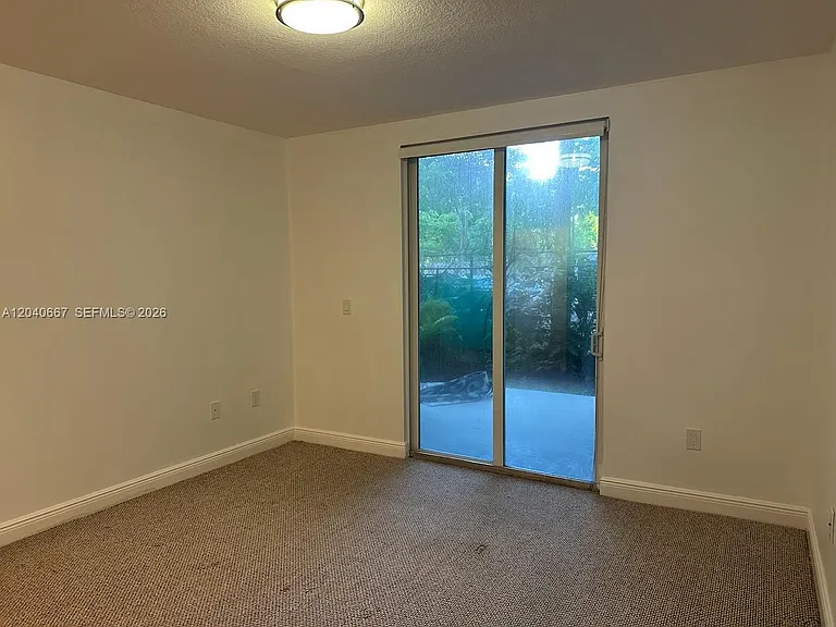 652 NE 63rd St #102 — Photo 9