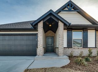 8716 Poppey Pl, Yukon, OK 73099