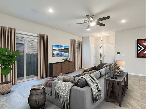 4th image of 5583 Heron Dr