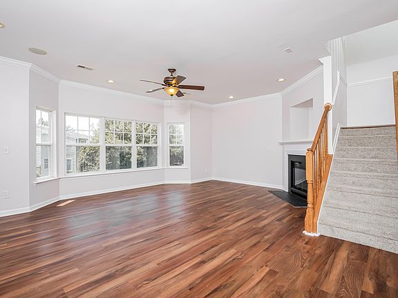 3rd image of 11916 Field Towne Ln