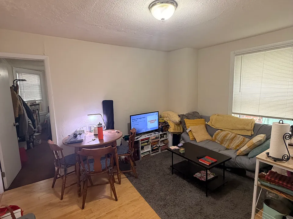227 S 20th St #3R