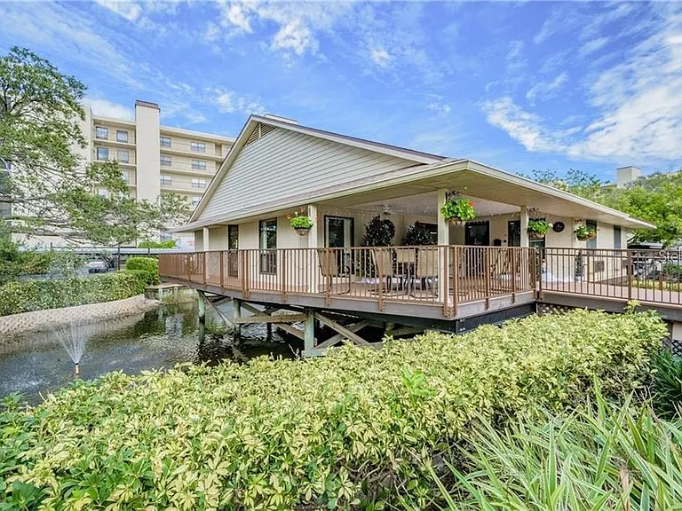 2700 Cove Cay Dr #1-6D — Photo 24