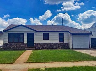 612 S 1st Ave, Broken Bow, NE 68822
