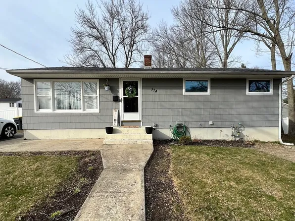 374 Chace St, Somerset, MA 02726