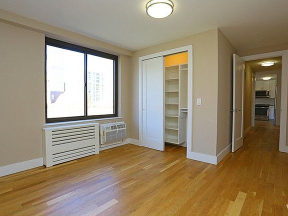 3rd image of 784 Columbus Ave APT 10A