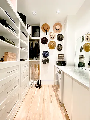 Sold by Compass | media 16