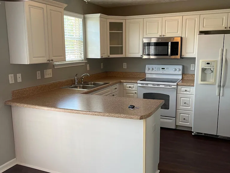 3001 Hamilton Church Rd #354 — Photo 5