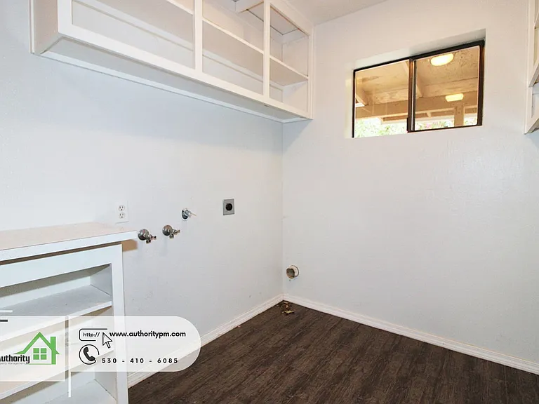 3345 Golden Heights Dr — Photo 32