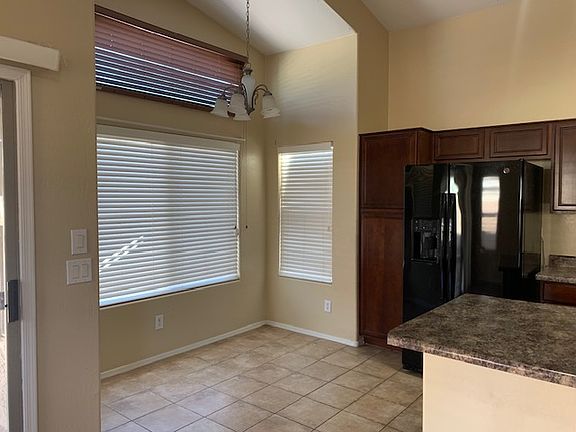 3rd image of 1520 N Maria Ln