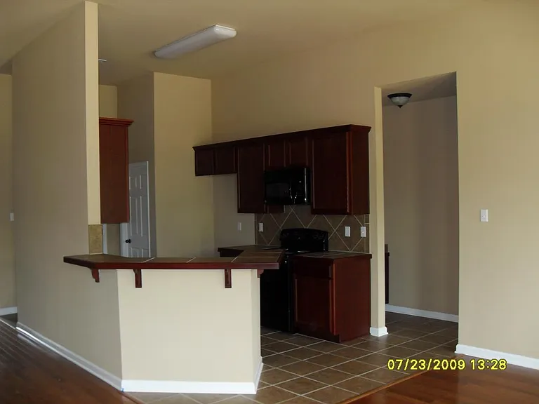 15126 Clemson Ave — Photo 4