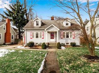 113 Monroe Dr, Williamsville, NY 14221