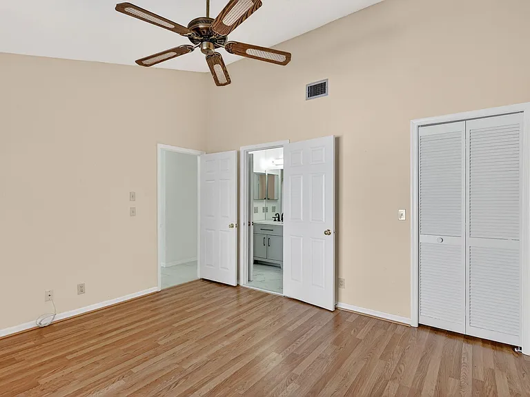 6184 SE Georgetown Pl — Photo 17