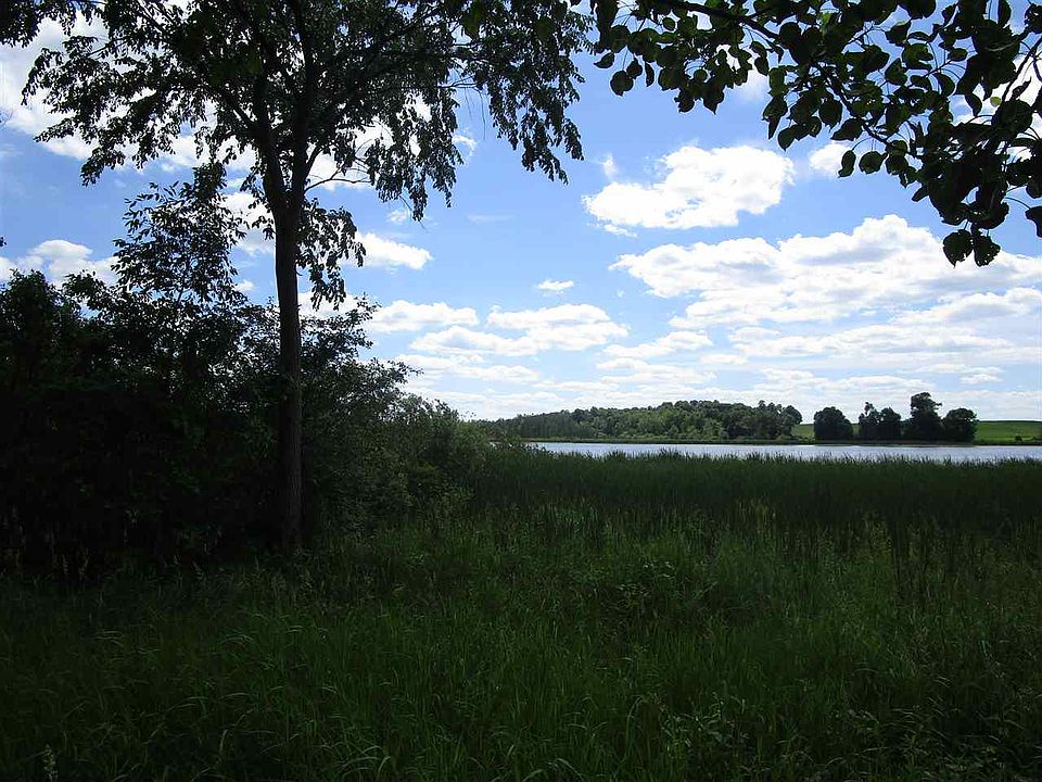 1st image of N2493 Lakeshore Dr