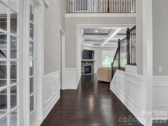 3rd image of 15956 Reynolds Dr
