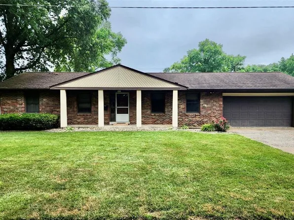 314 W Oak St, Mascoutah, IL 62258