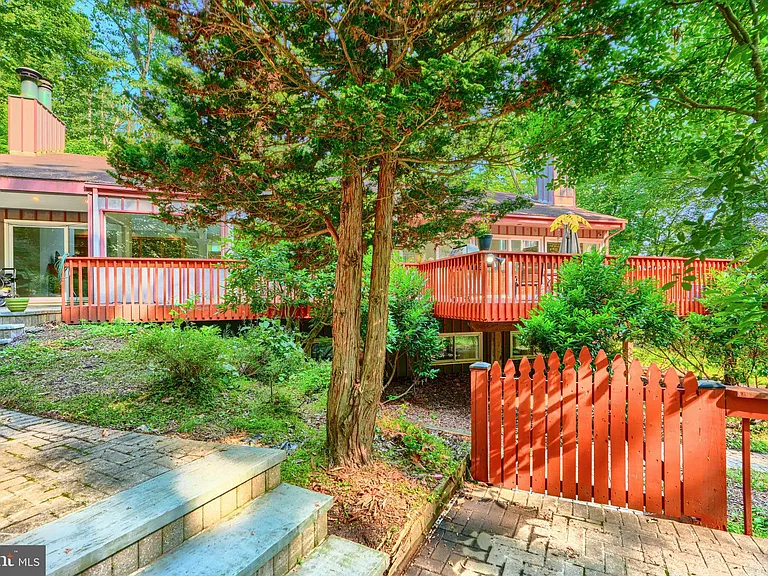 2101 Tufton Ave — Photo 83
