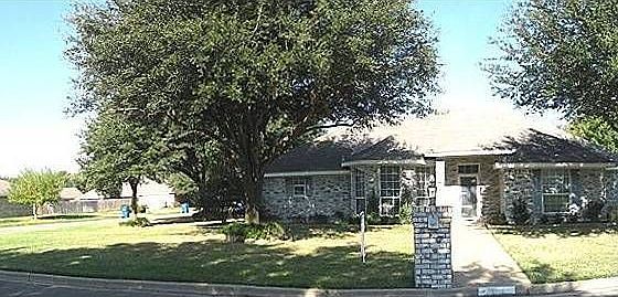 2nd image of 200 Whispering Meadows Dr