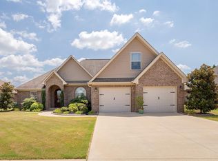 109 Rhett Dr, Muscle Shoals, AL 35661