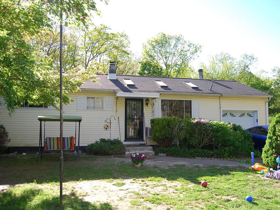 1st image of 1318 Jeffrey St