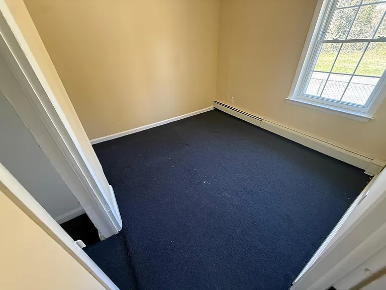 26 Champlain Ave — Photo 8