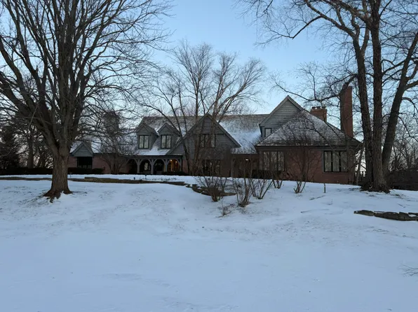 1647 Balmoral Cir, Inverness, IL 60067