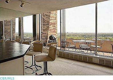 3rd image of 1000 Urlin Ave APT 2011
