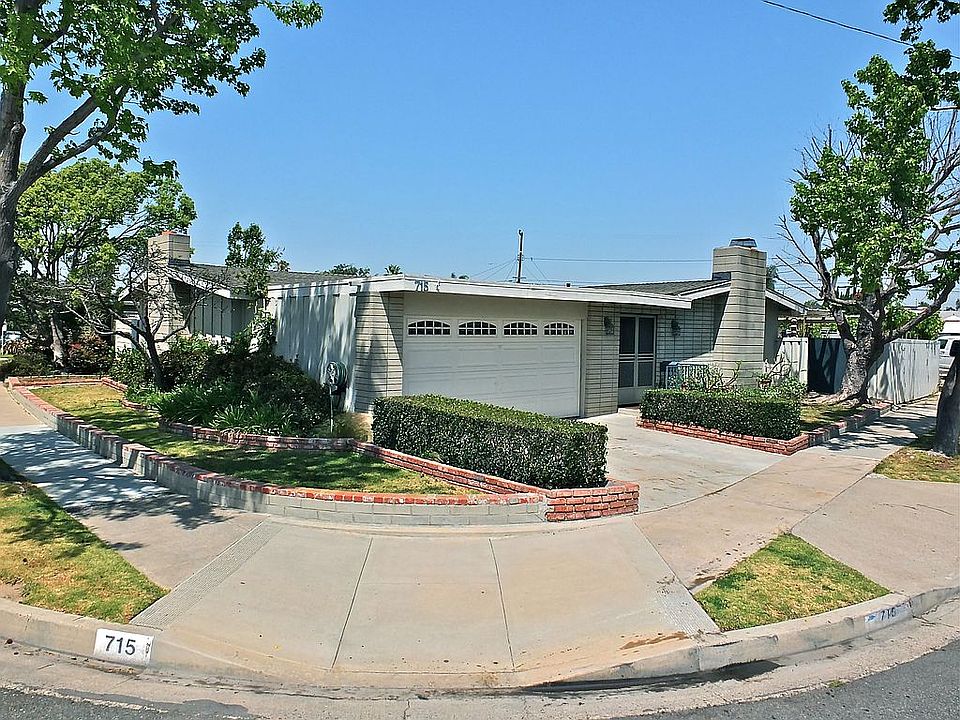 1st image of 715 Coastline Dr