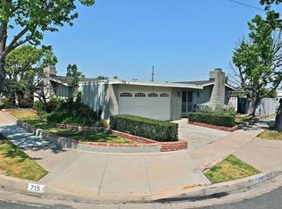 715 Coastline Dr, Seal Beach, CA 90740