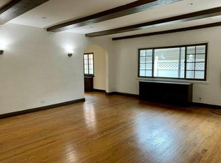 16405 32nd Ave, Flushing, NY 11358
