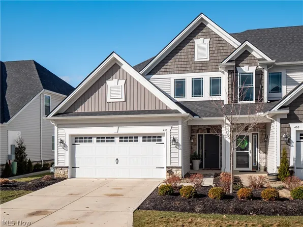 412 Salandra Ct, Avon Lake, OH 44012