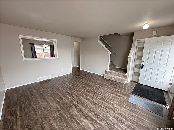 3rd image of UNIT 32-809 Kristjanson ROAD