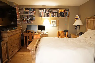 Rented by Manhattan Apartment Organization