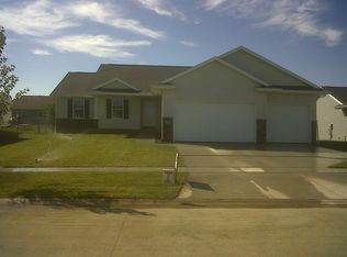 2809 Shaman Ave SW, Cedar Rapids, IA 52404