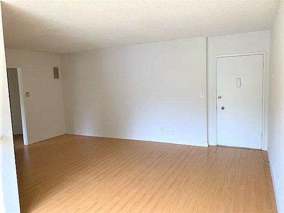 2nd image of 3734 Clarington Ave APT 1