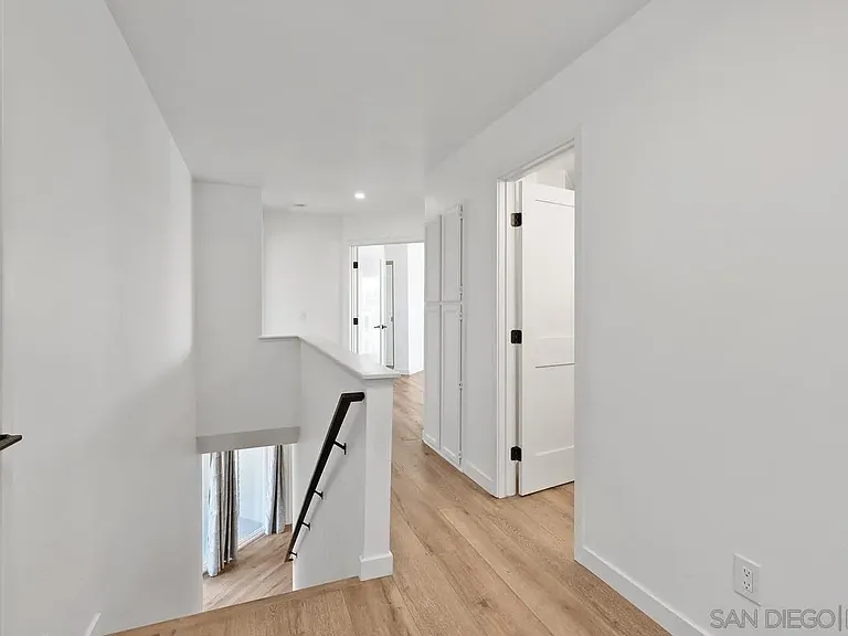 836 Ida Ave — Photo 23