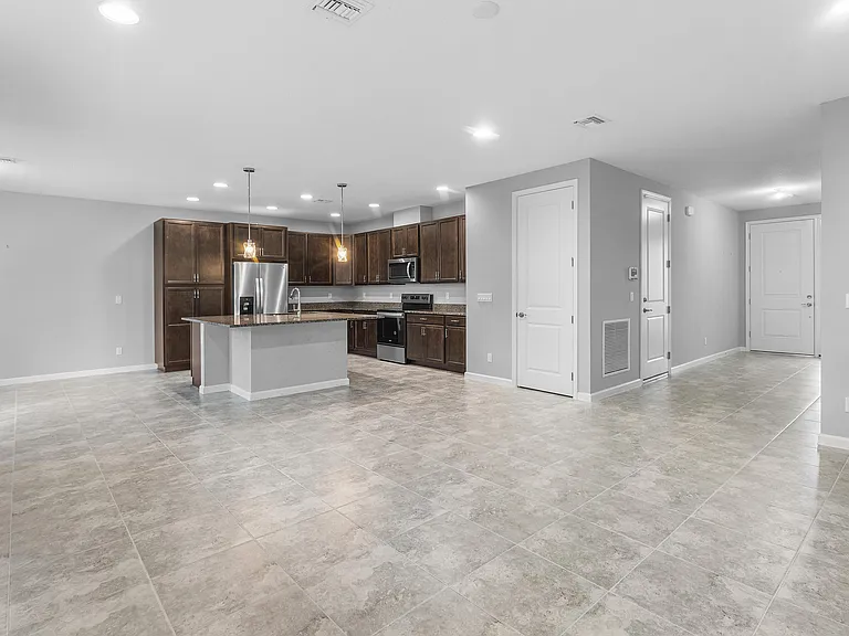 16474 Helix Ct — Photo 10