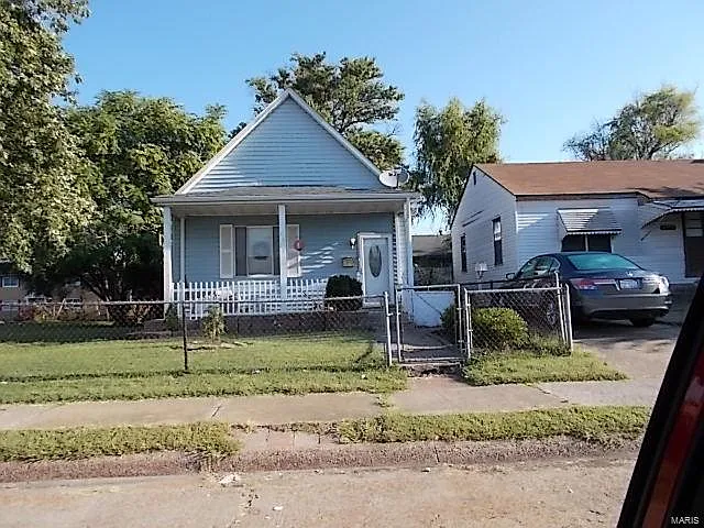 1515 4th St photo 1