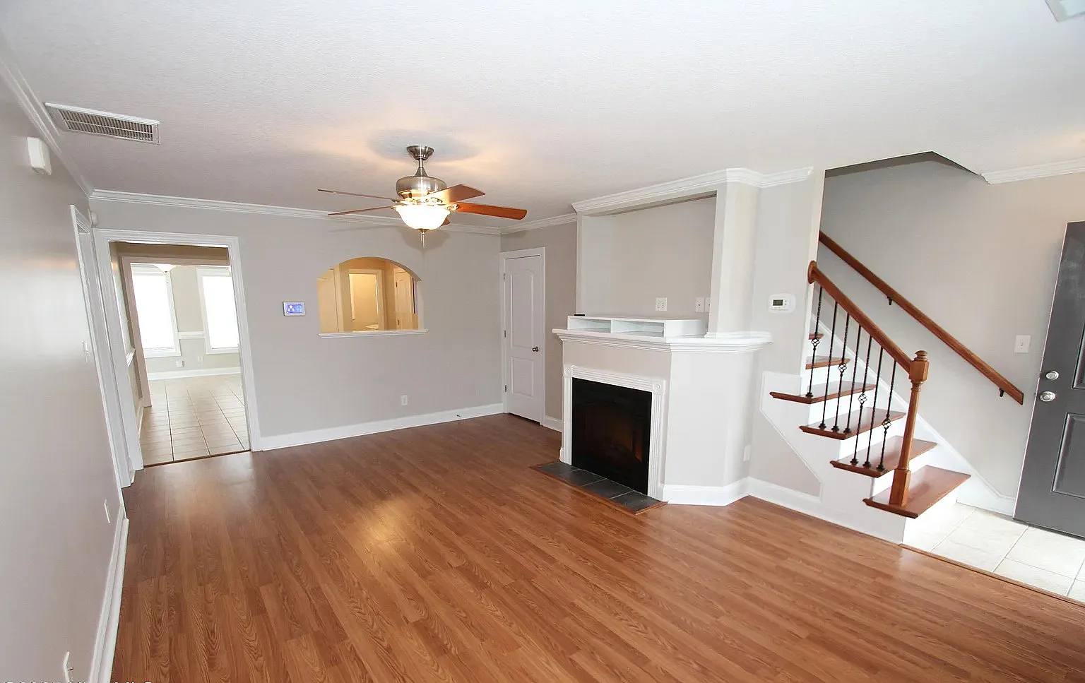 2116 Dovedale Dr — Photo 3