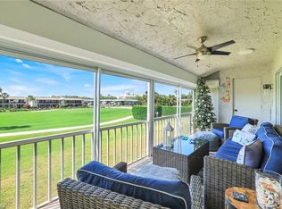 112 Penny Ln APT 6, Naples, FL 34112