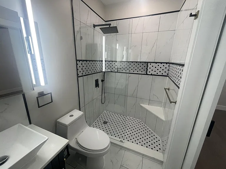 309 W Duffy St #B — Photo 11
